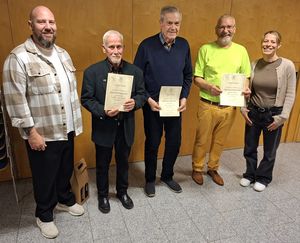 Die Geehrten umrahmt vom Vorstandsteam: Michael Wilhelm, Rudi Lang, Ewald Lehner, Martin Keuerleber, Jana Schick