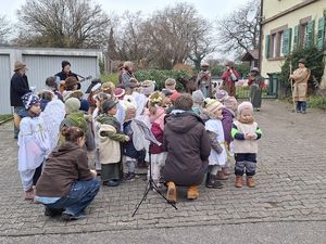 Beim Krippenspiel durch den Ort